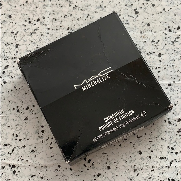 NWT MAC Cosmetics Global Glow Mineralize Skinfinis - Picture 2 of 8